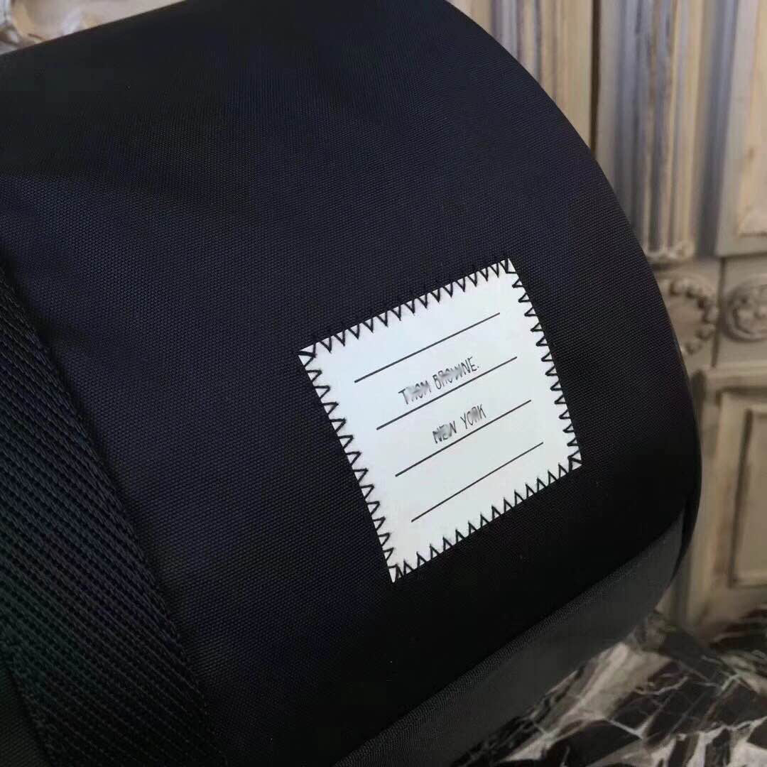 2025  Premium nylon travel tote