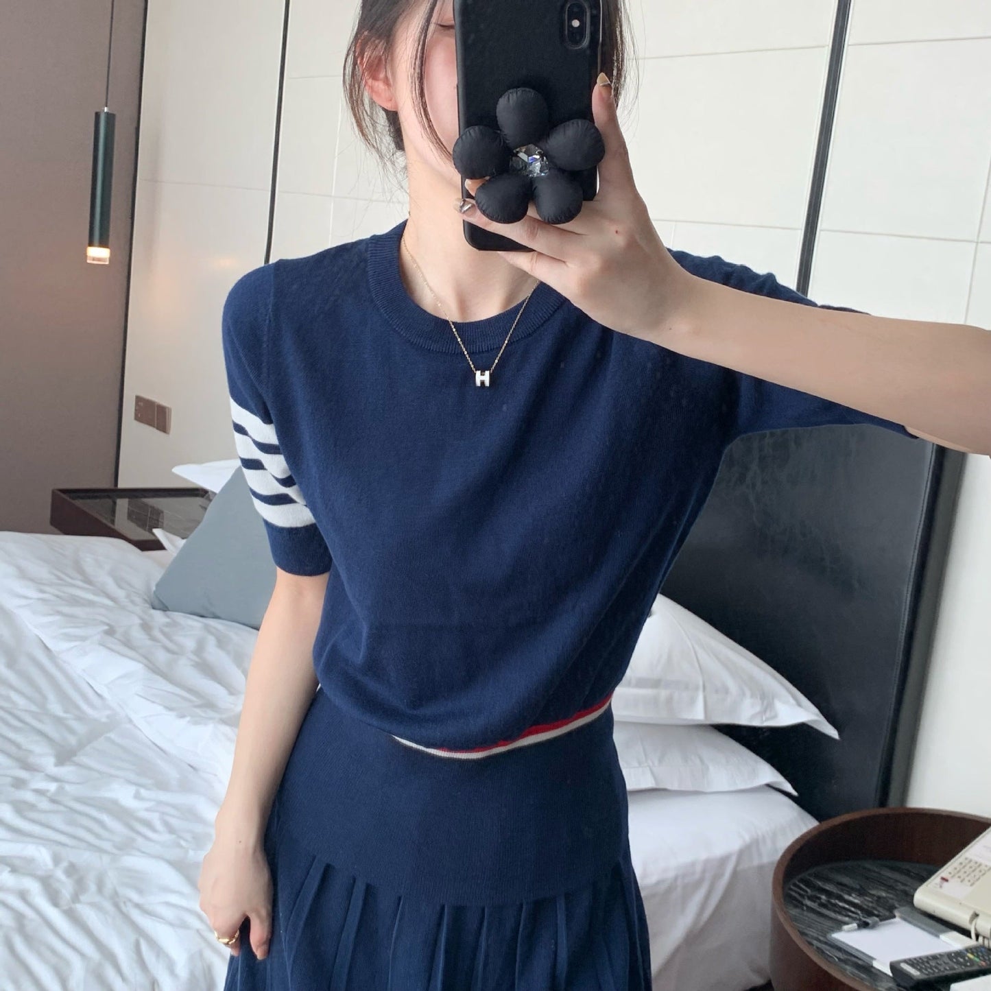 2025  Knitted skirt suit