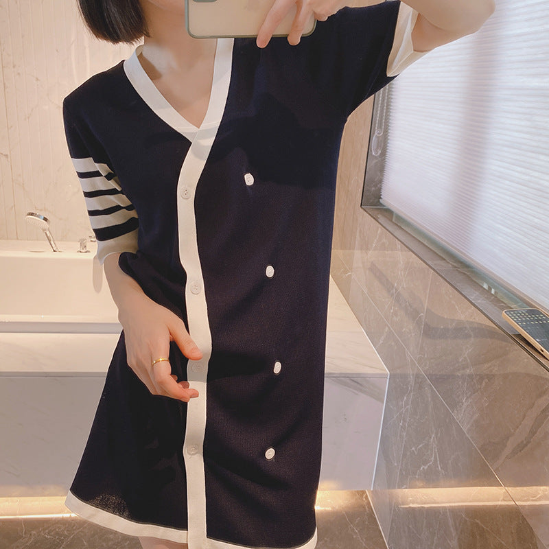 2025 Four-bar T-shirt dress