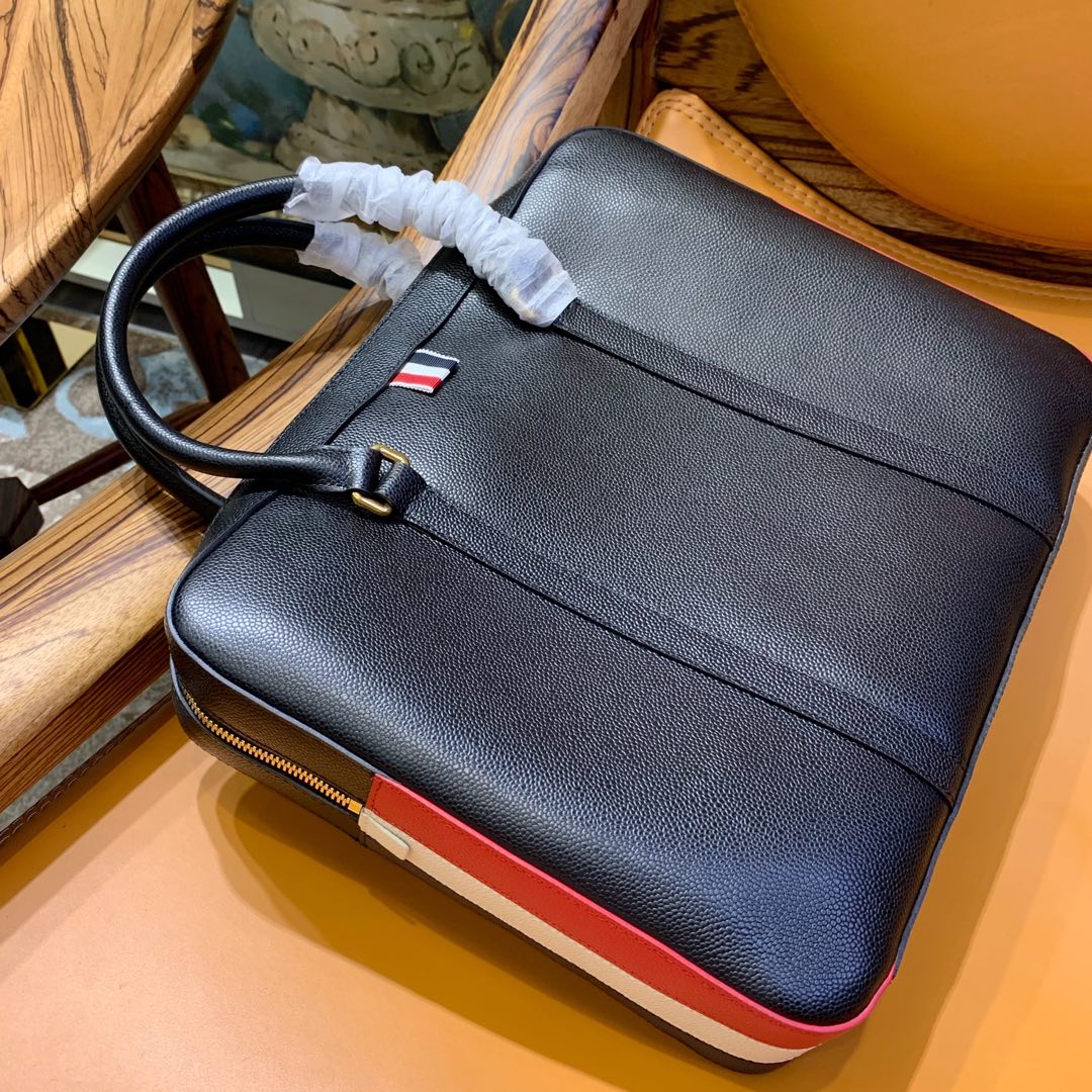 2025  Top-grade leather briefcase