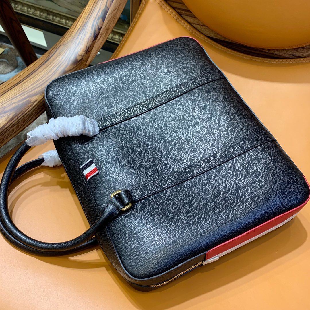 2025  Top-grade leather briefcase