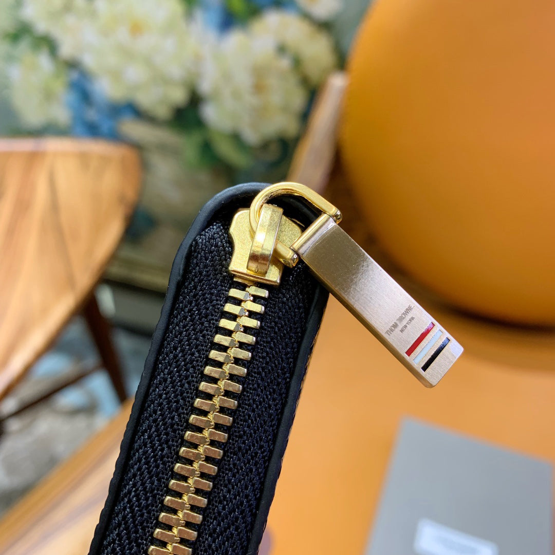 2025 Cowhide clutch wallet