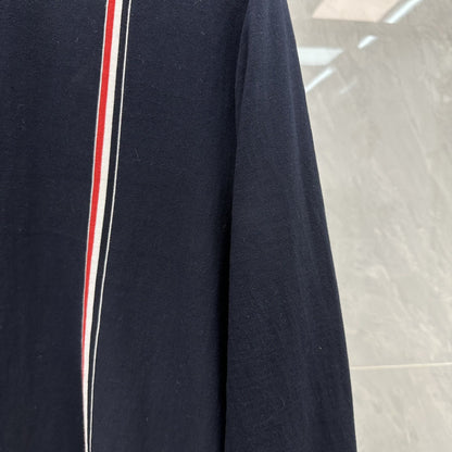 Long-sleeved cotton T-shirt