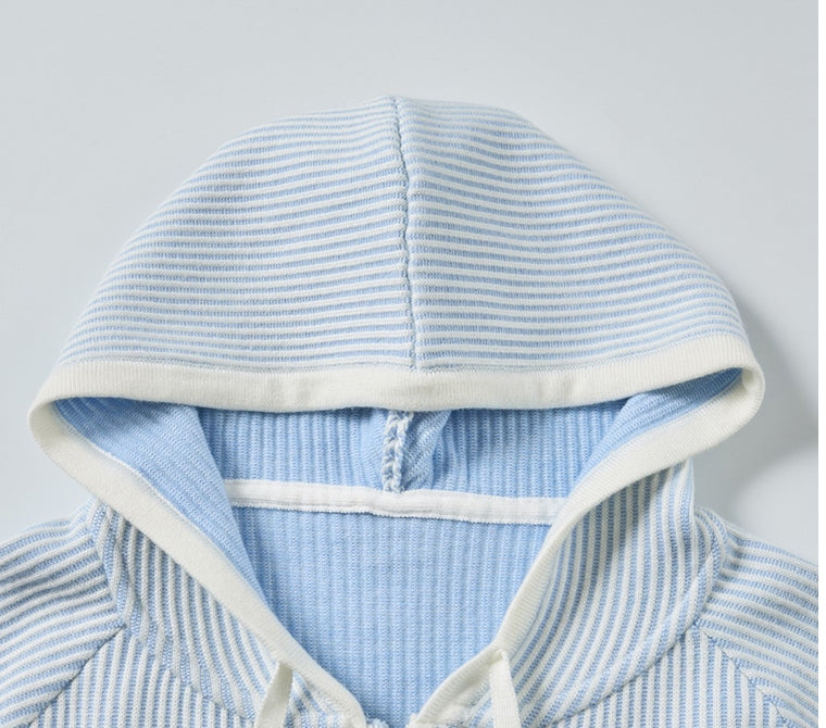 2025  Hooded sweater