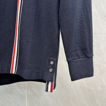 Long-sleeved cotton T-shirt