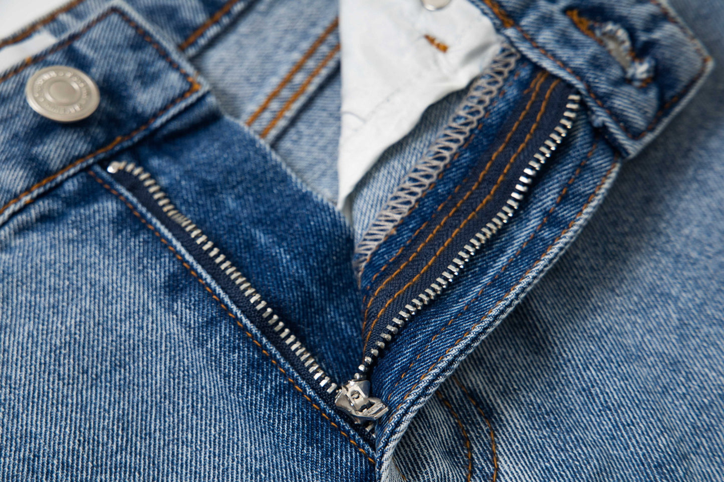 Ami Women's wide-leg jeans