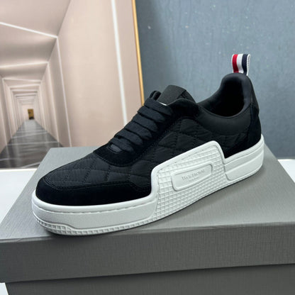 2025 Leather sneakers