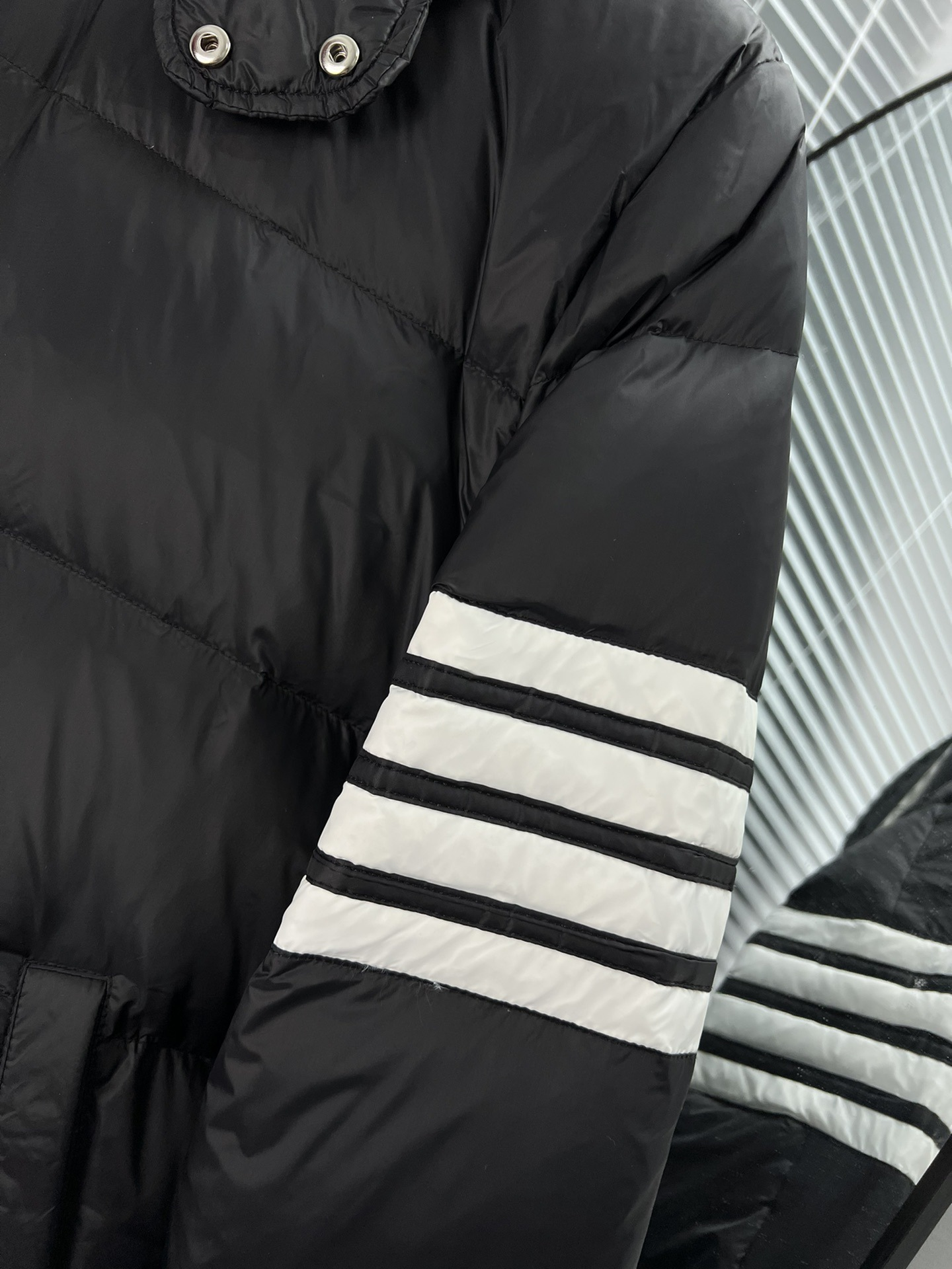 2025 Top-grade mid-length down jacket