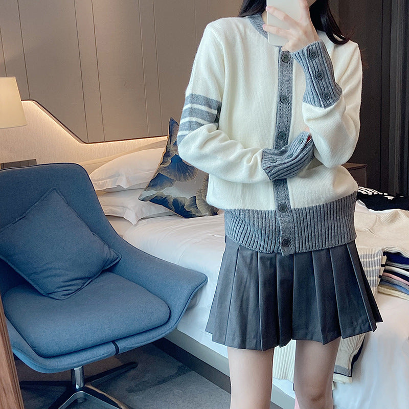 2025  Knitted cardigan