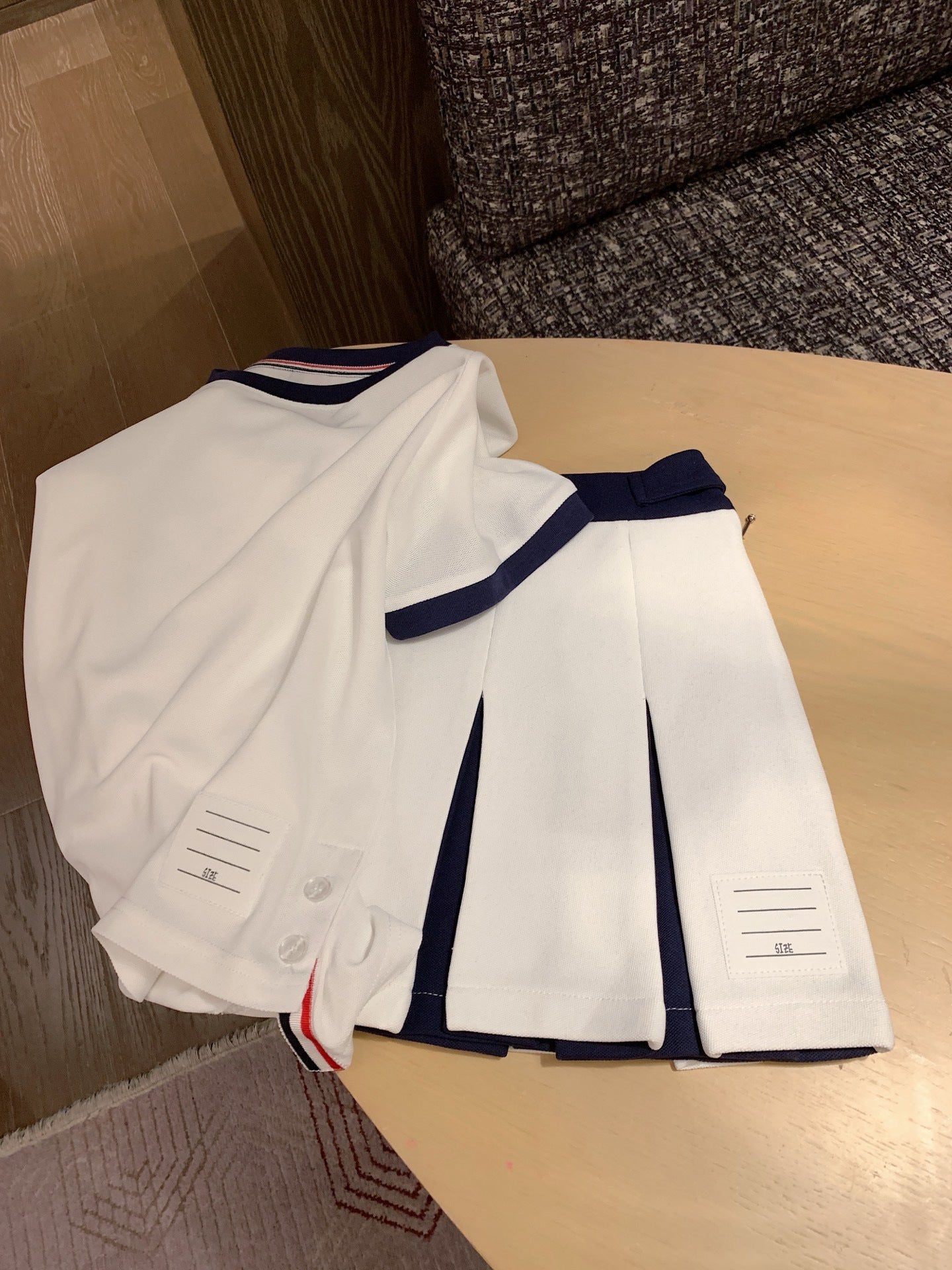 2025ss T-shirt pleated skirt