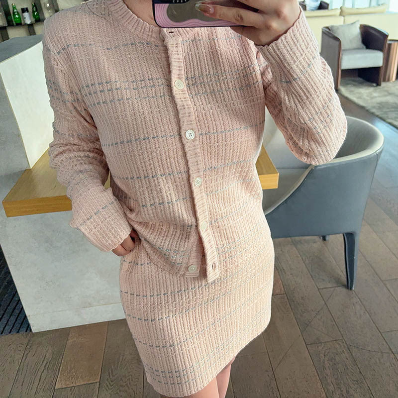 2025 Wool skirt suit