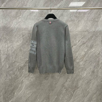 2025 Embroidered sweater