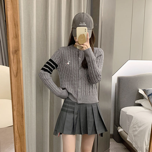 2025 Puppy Knitted Cardigan