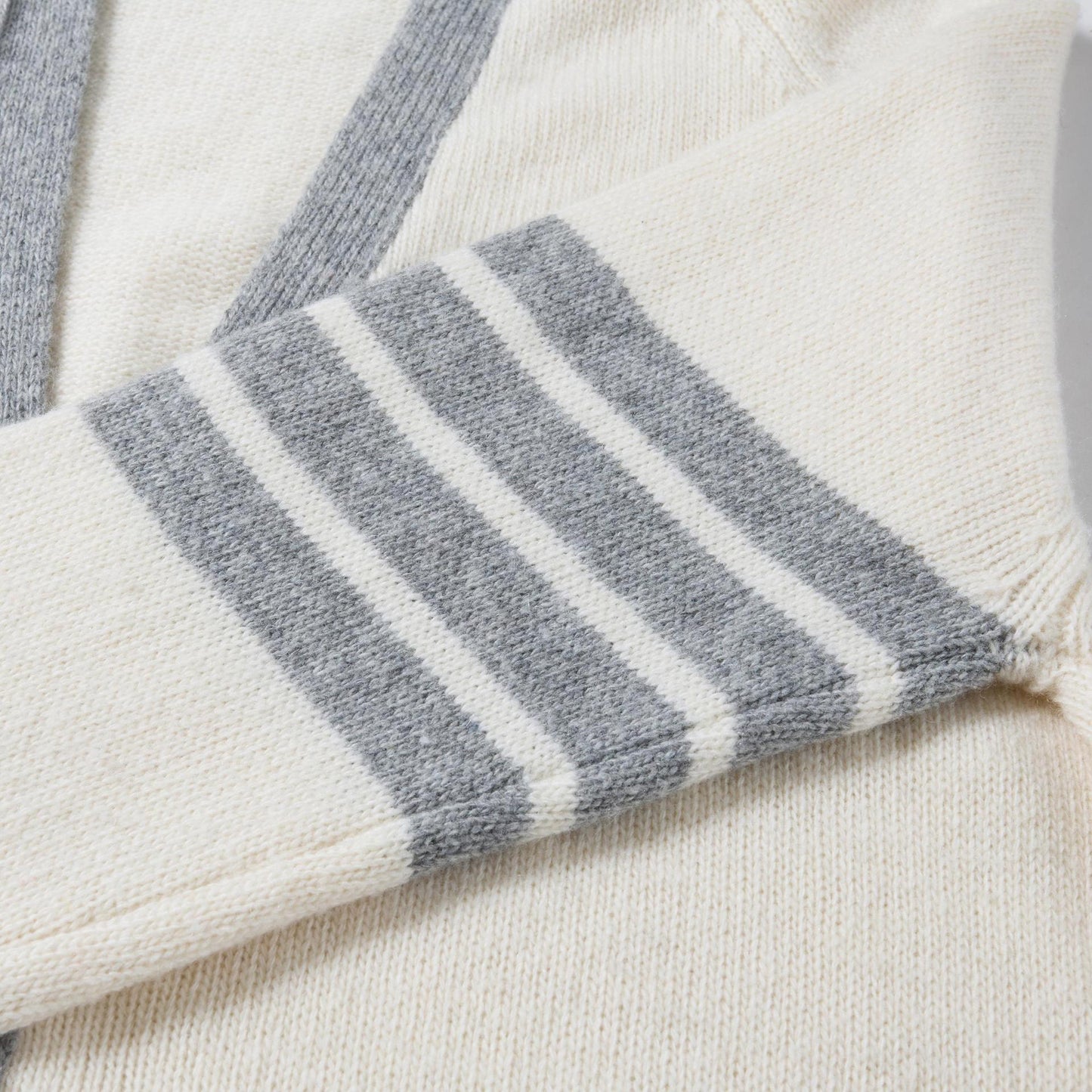 2025 SS Couple cardigan