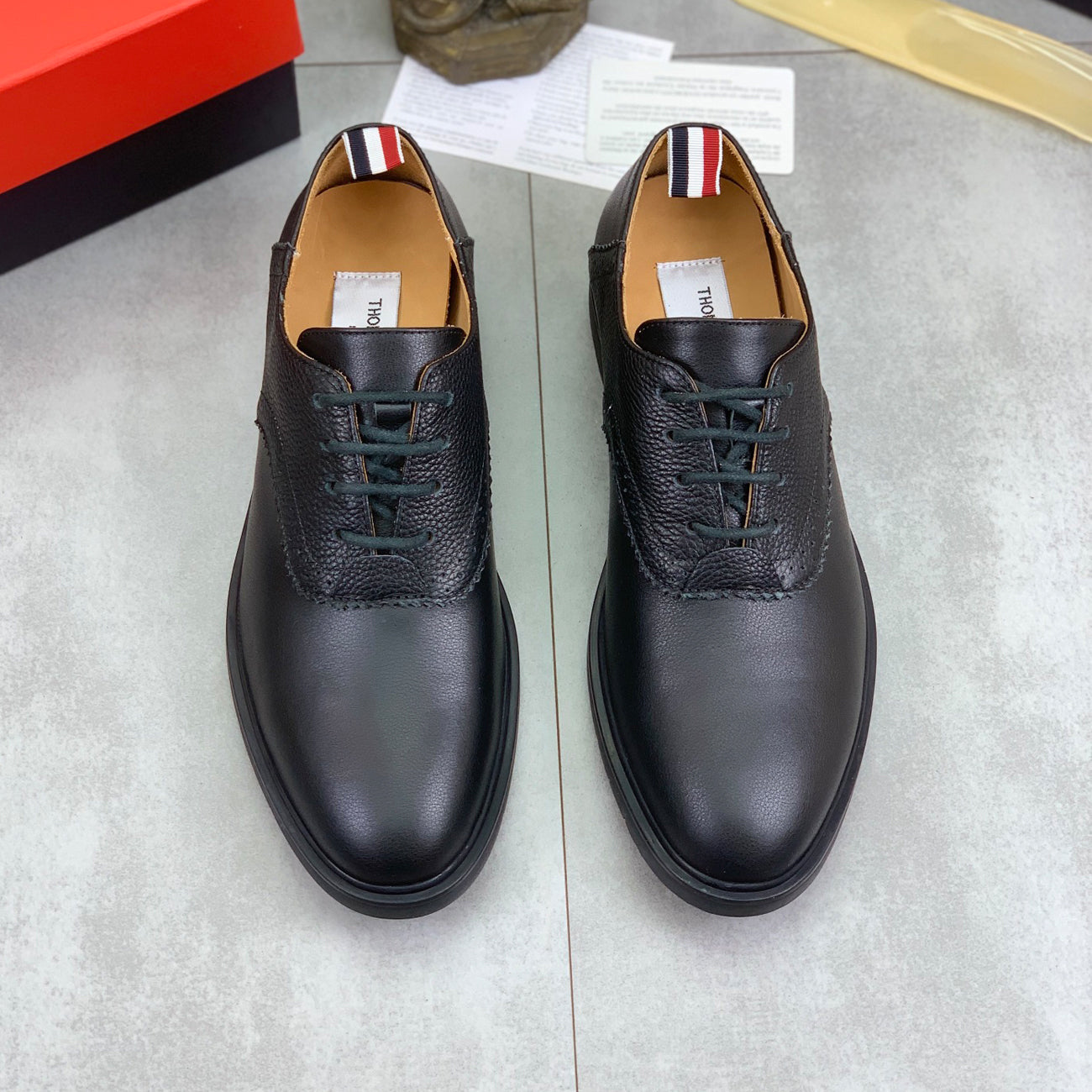 2025  Leather shoes Men