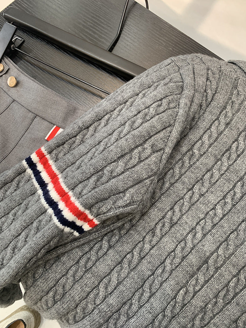 2025  Knitted cardigan