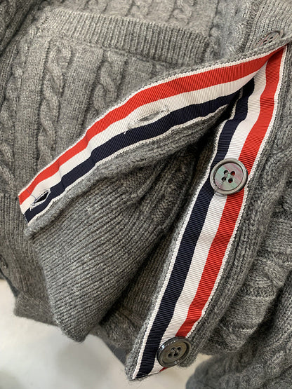 2025  Knitted cardigan