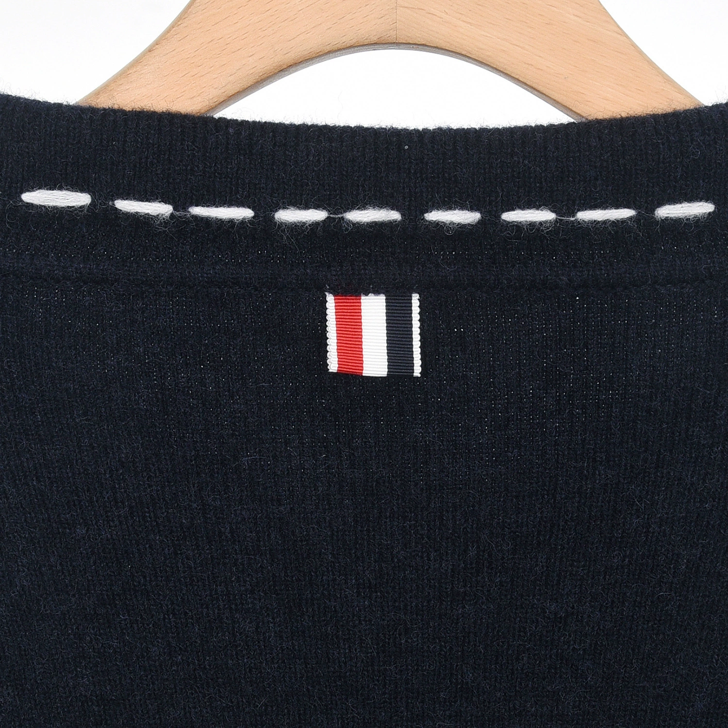 2025  Knitted cardigan