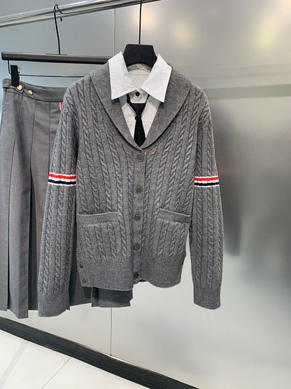 2025  Knitted cardigan