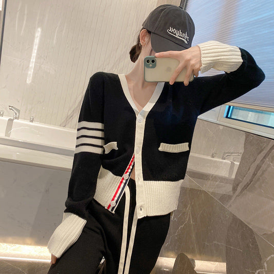 2025 Four-bar wool cardigan