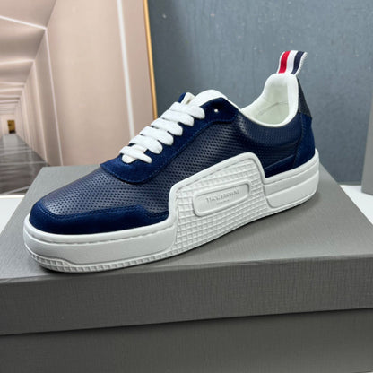 2025 Leather sneakers