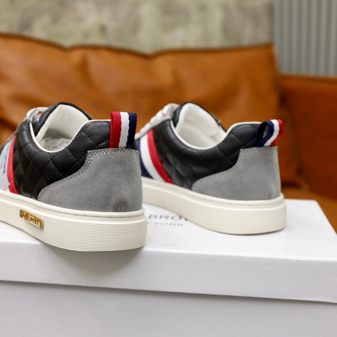 2025 Leather sneakers