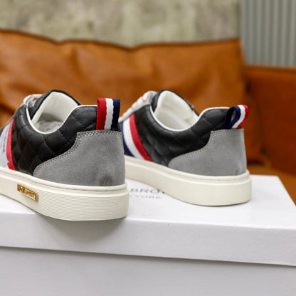 2025 Leather sneakers