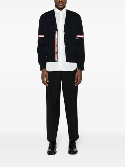 2025  Knitted cardigan