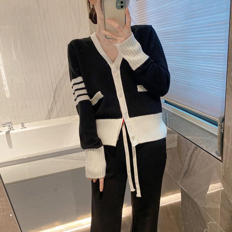 2025 Four-bar wool cardigan