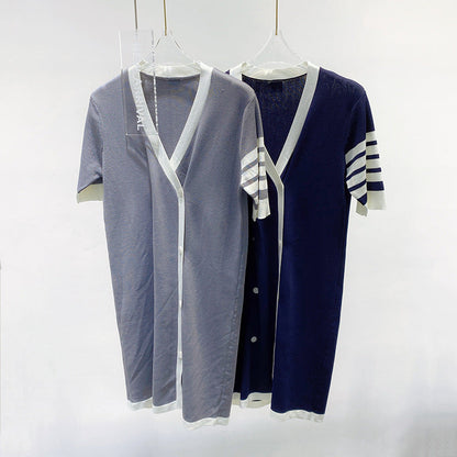 2025 Four-bar T-shirt dress