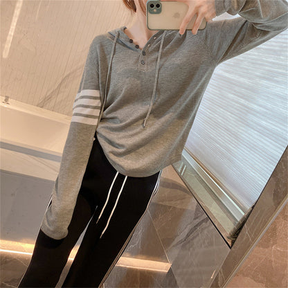 2025  Knitted Hoodie