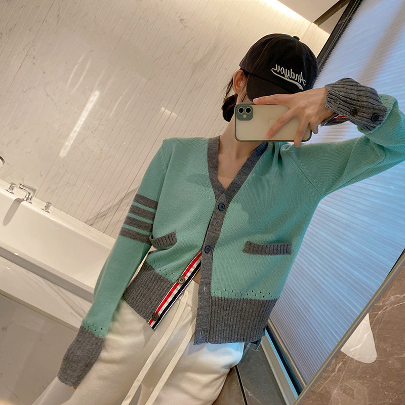 2025 Four-bar wool cardigan