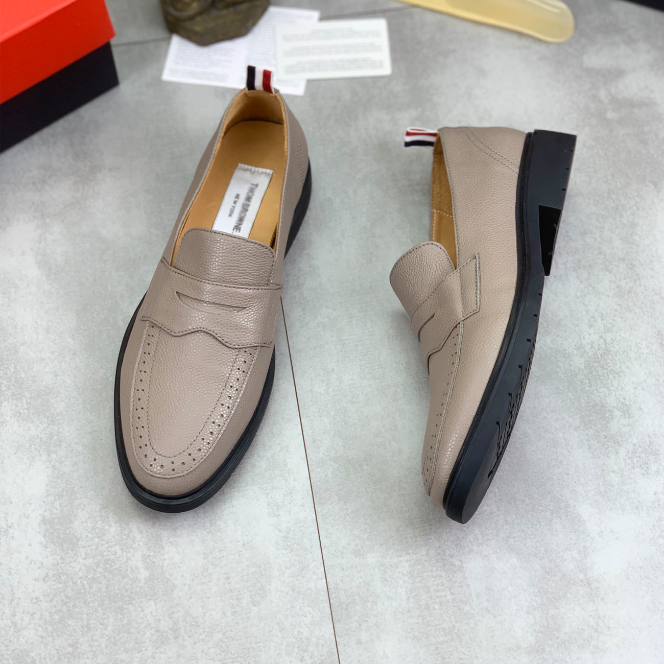 2025  Leather shoes Men