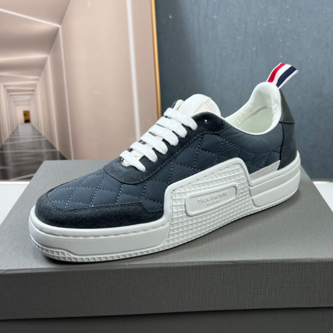 2025 Leather sneakers