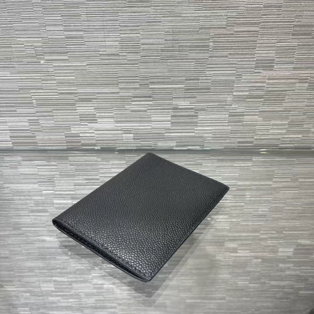 2025 Cowhide passport and card holder