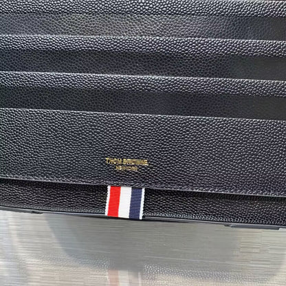 2025 Top-notch shoulder crossbody bag