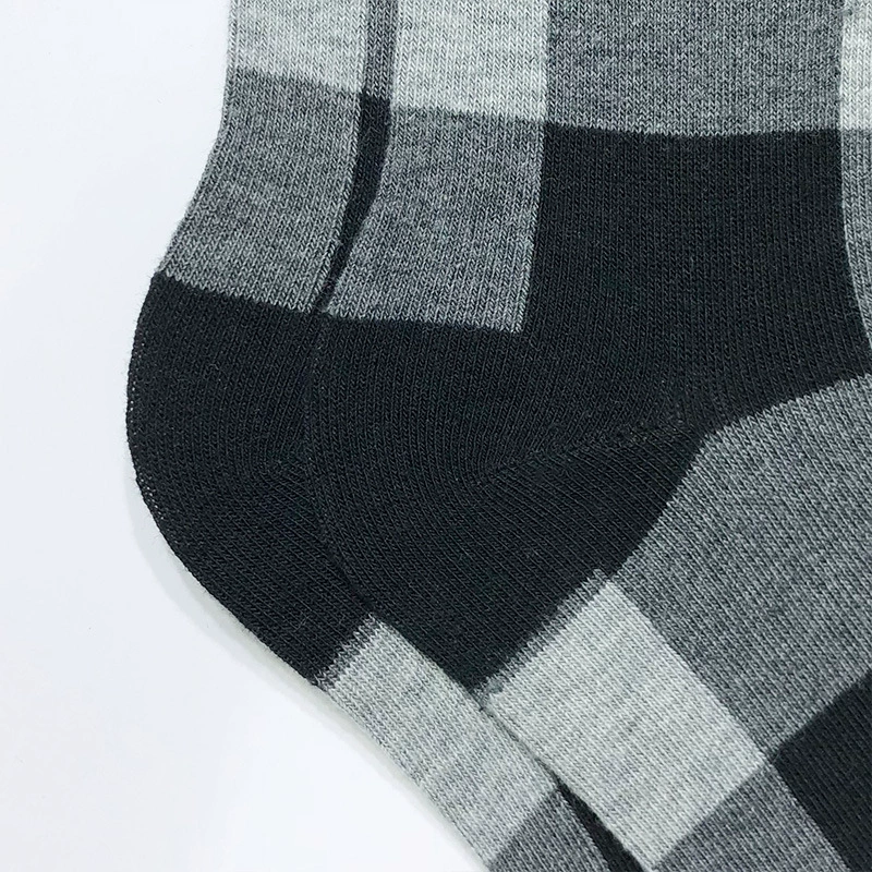 2025 Four-stripe check socks