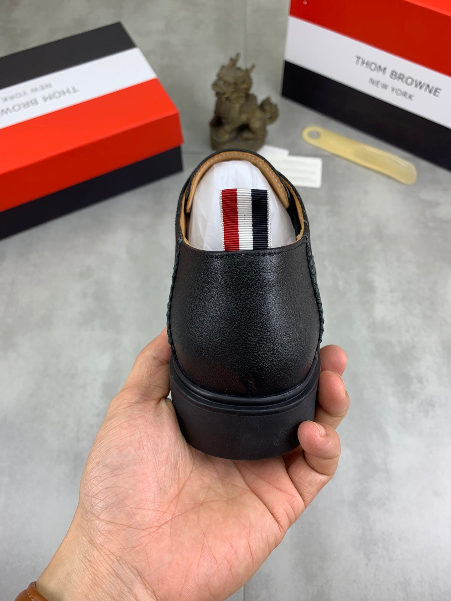 2025  Leather shoes Men